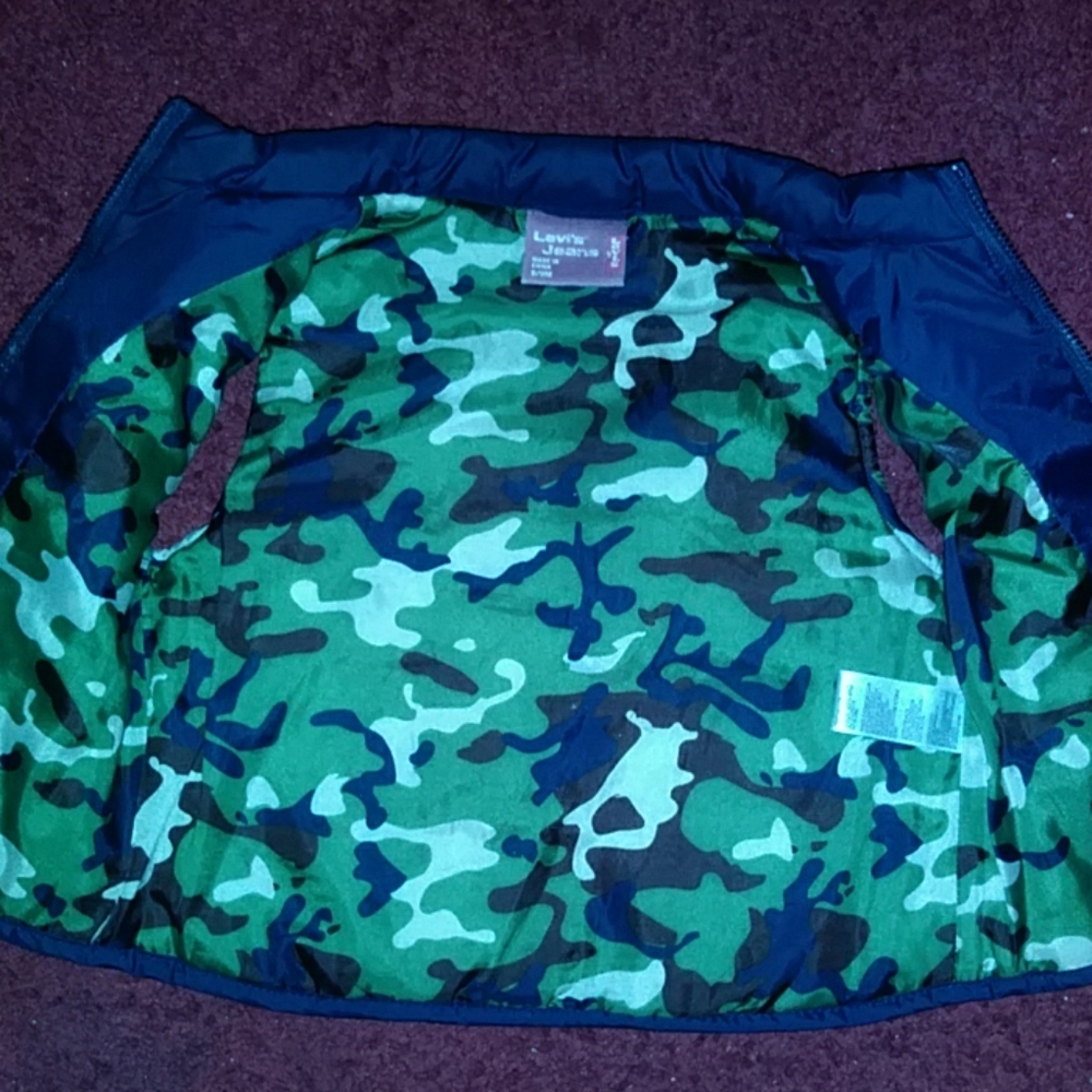 Coat - Picture 3 of 3